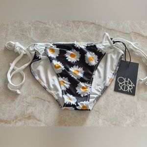 NWT Chaser Daisy Bikini‎ Bottom